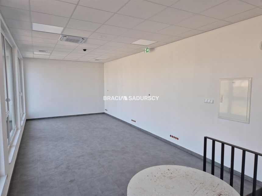 Nowoczesny lokal użytkowy - 44m2 - Azory miniaturka 6