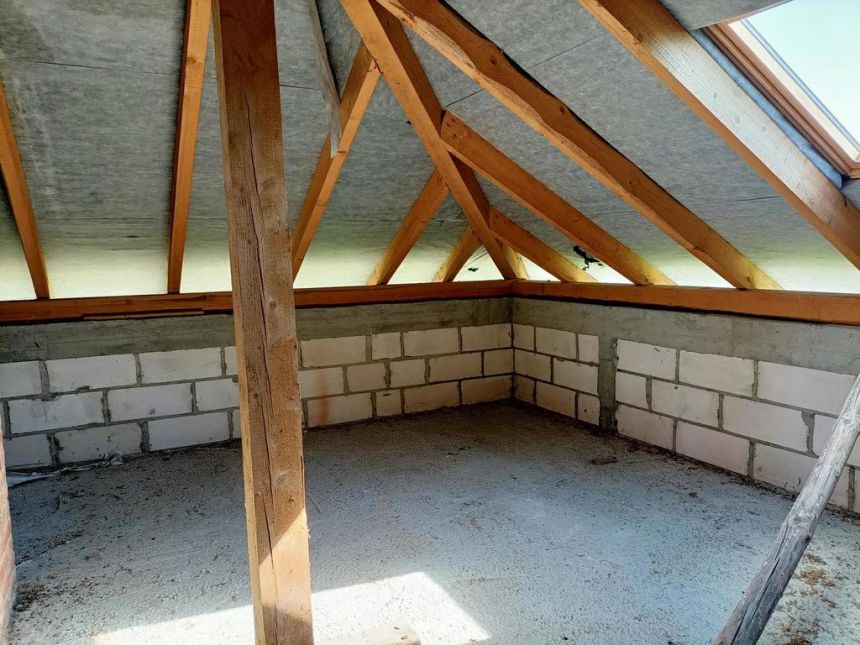 Budynek 270 m kw. mieszkalny lub pod inwestycje. miniaturka 14