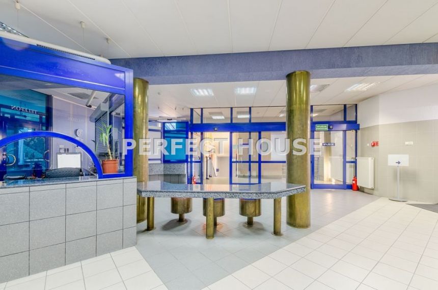 Kompleks 5 budynków biurowych w centrum Krosna miniaturka 6