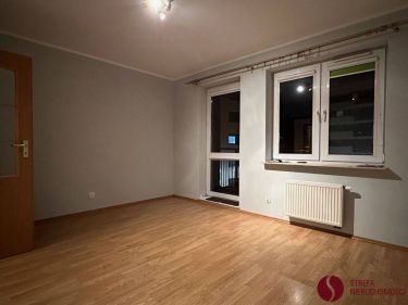Niezależne pokoje, nowszy budynek, nieumeblowane