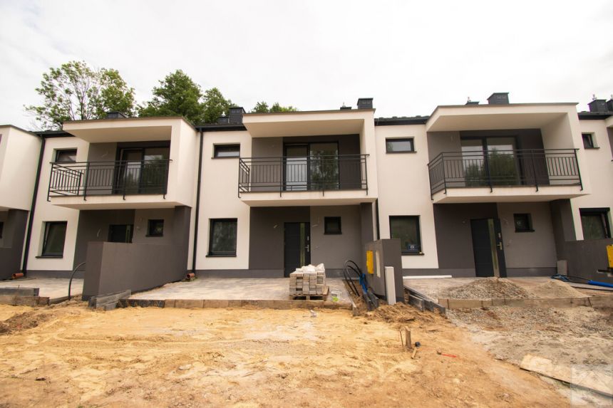 Dom w zabudowie szeregowej | 107,46 m2 | Środkowy miniaturka 1
