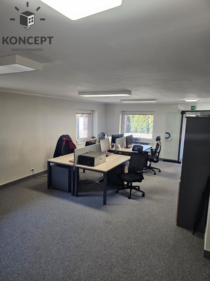 Hala magazynowa 220m2 oraz biuro 86m2 Kamieńskiego miniaturka 7