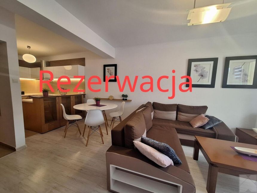 Komfortowe mieszkanie w bloku ul. Grunwaldzka - zdjęcie 1