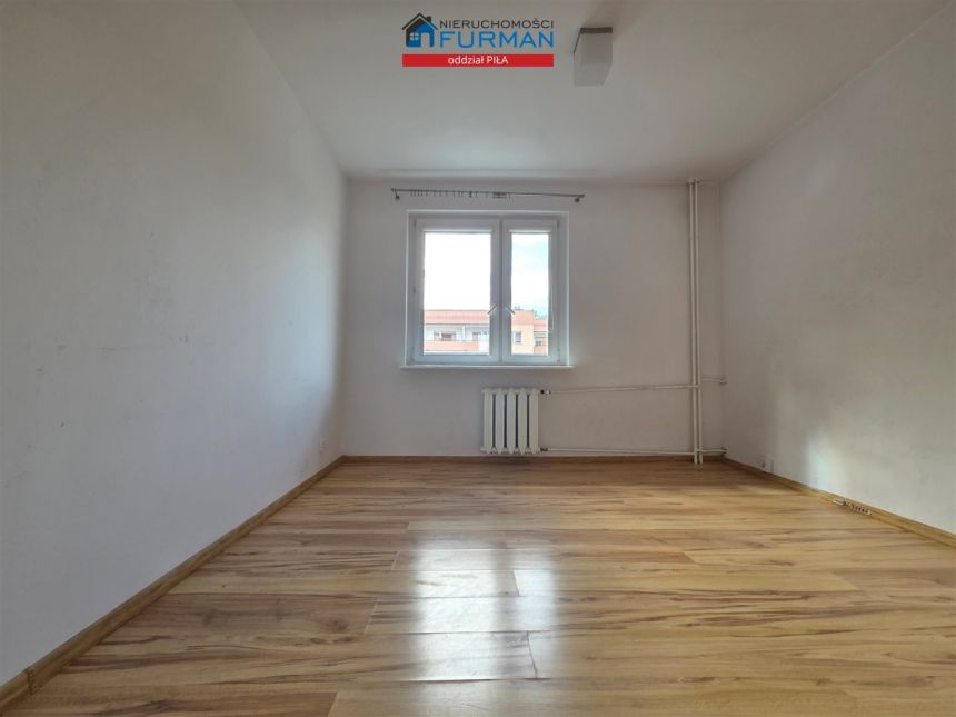 Mieszkanie 62 m2  3 pokoje, 1piętro , duża loggia miniaturka 3