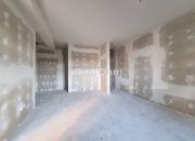 Kawalerka w centrum w stanie deweloperskim miniaturka 9