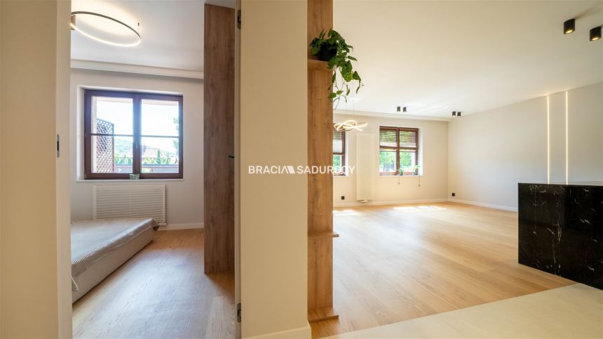 Wola Justowska apartament z miejscem postojowym miniaturka 12