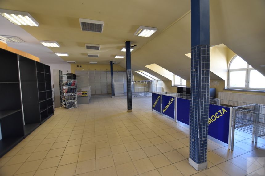 Sprzedam lokal w centrum  Jarosławia miniaturka 5