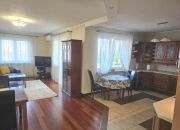 Atrakcyjny apartament 4 pokoje w super lokalizacji miniaturka 2