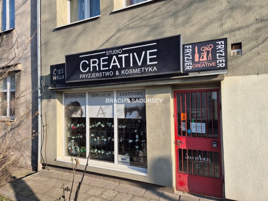 Działający fryzjer odstąpi lokal 64m2 miniaturka 8