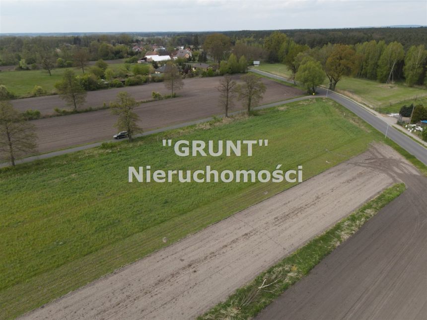 Ługi Ujskie, 83 725 zł, 9.85 ar, woda w drodze miniaturka 13