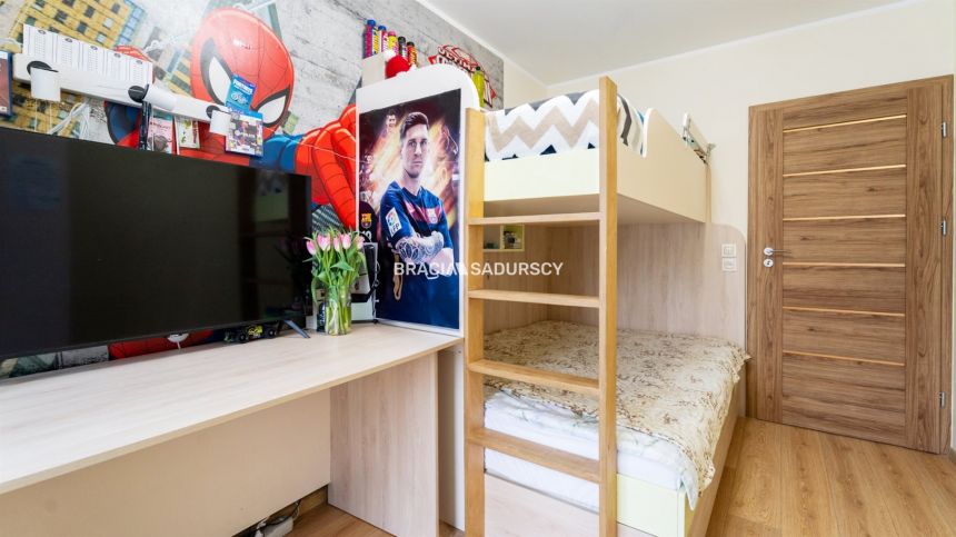 Komfortowe 3-pokojowe mieszkanie z 2 łazienkami! miniaturka 17