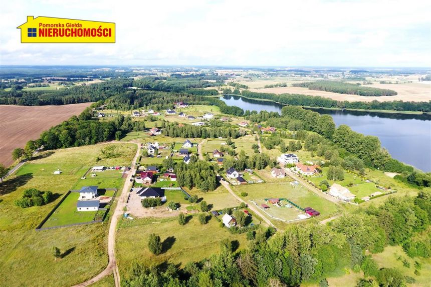 Działki budowlane położone nad jeziorem Radacz. - zdjęcie 1