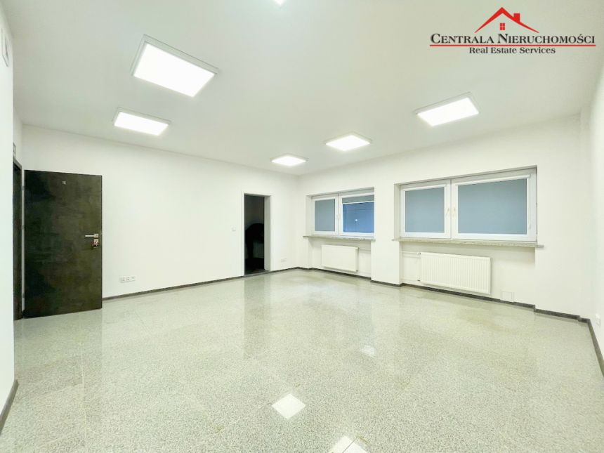 Lokal biurowy 70m2 na parterze miniaturka 5