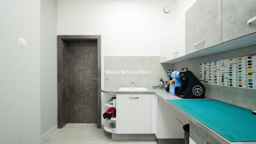 LOKAL DO WYNAJĘCIA PRZYCHODNIA-GABINET-SALON miniaturka 9