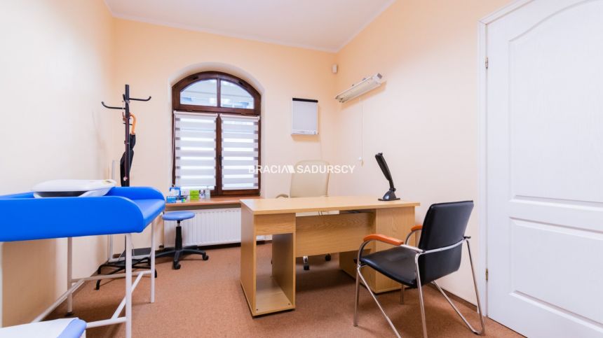 Atrakcyjny lokal w pobliżu Ronda Mogilskiego miniaturka 17