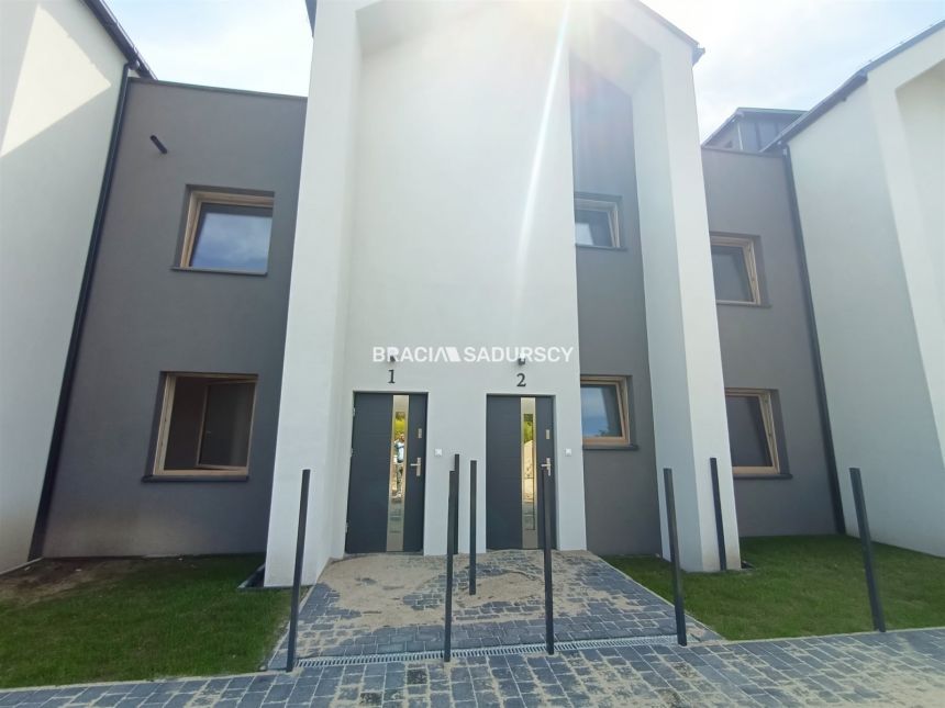 101m2, miejsce postojowe, ul. Dożynkowa, taras miniaturka 4