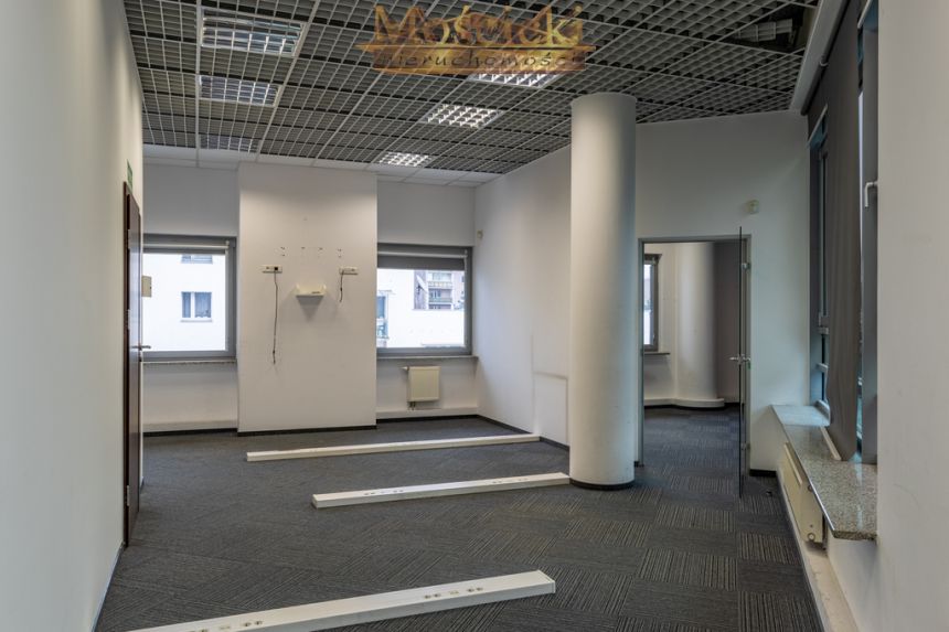 Wynajmę lokal biurowy 320m2 Ursynów Ken 36 miniaturka 9