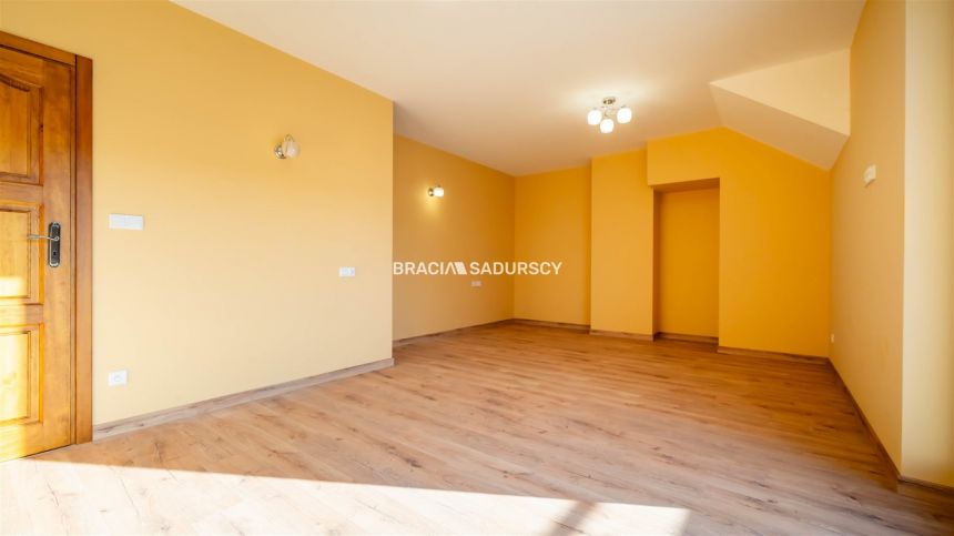 Wysoki Standard, 220 m2, 4,5 arowa dzaiłka, NOWY miniaturka 10
