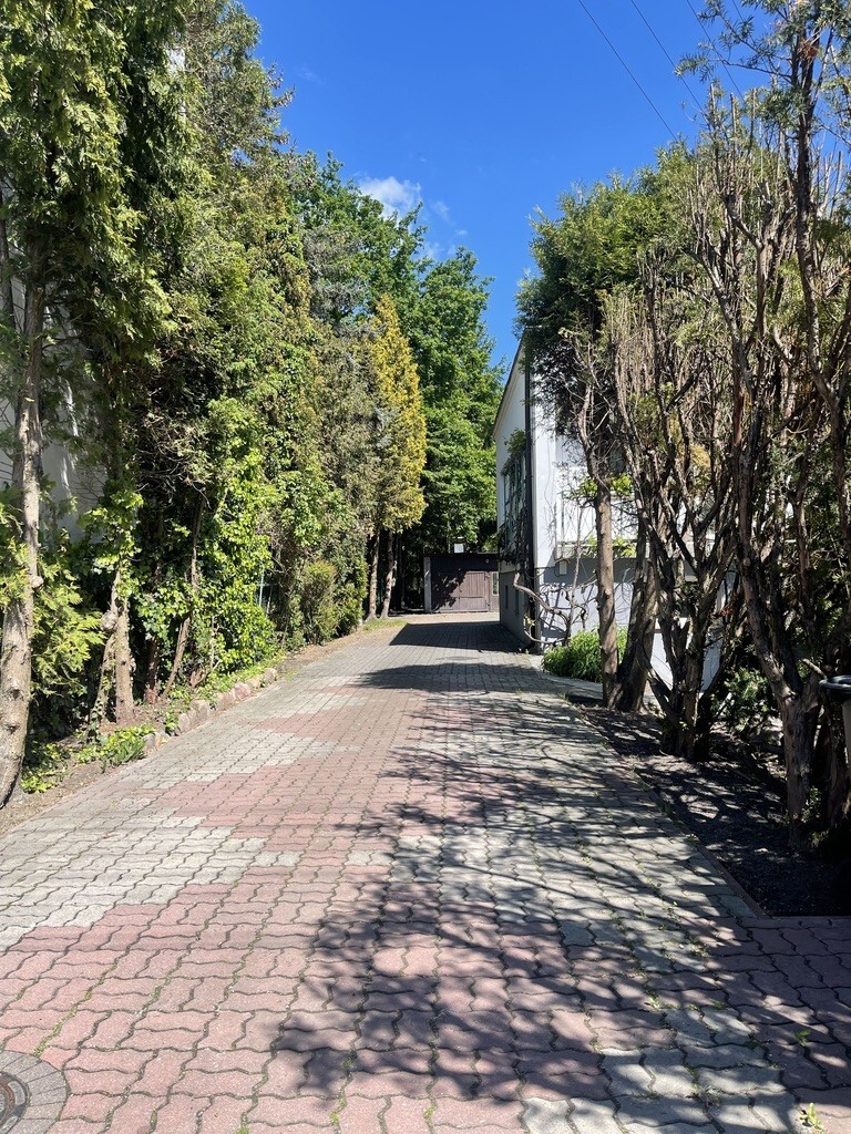 Dom o pow. 144 m² + dodatkowe mieszkanie. miniaturka 2