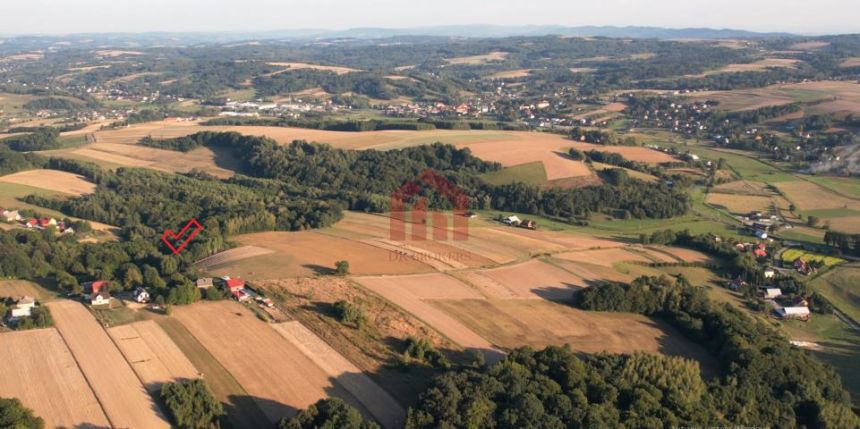 Na wzgórzu, z zapierającym dech w piersiach widokie miniaturka 5