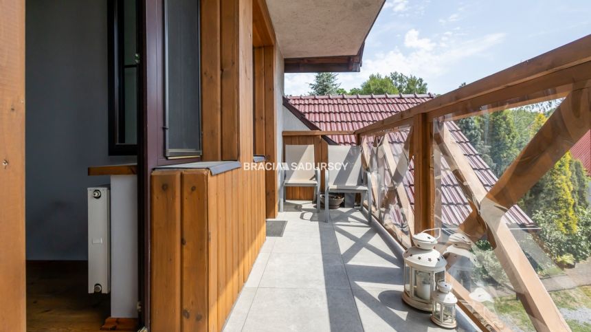 Dom w Swoszowicach 275m2 z dużą działką miniaturka 22