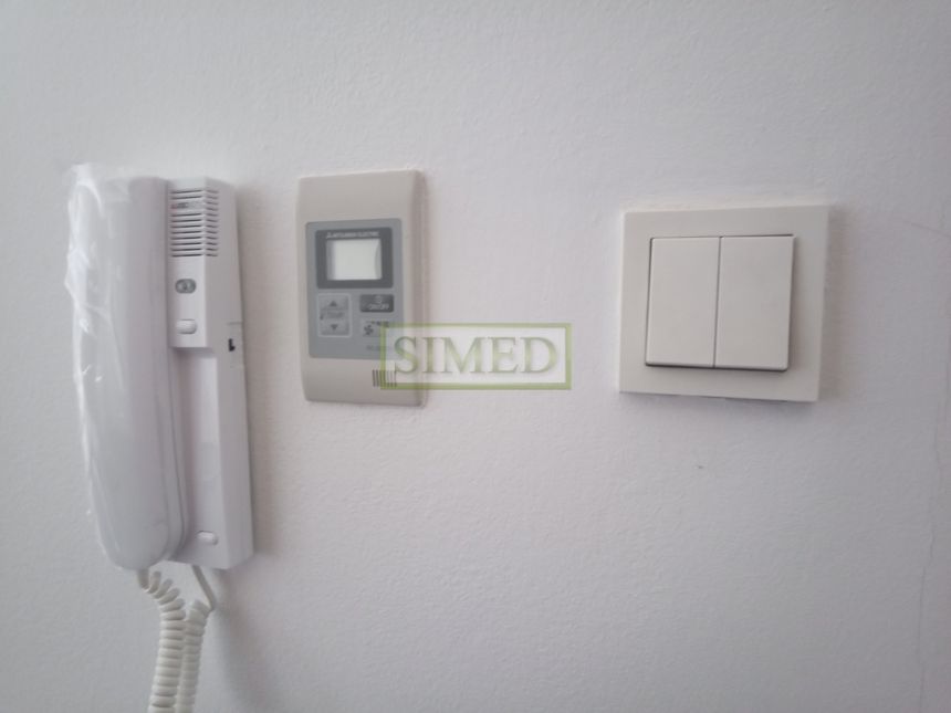 Pokój biurowy ,1 piętro ,recepcja, dostęp24h . miniaturka 4