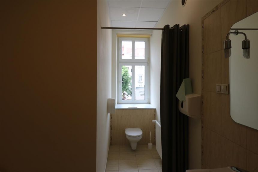 Pokój biurowy w samym sercu Gdyni 30m2 - 1600zł miniaturka 9