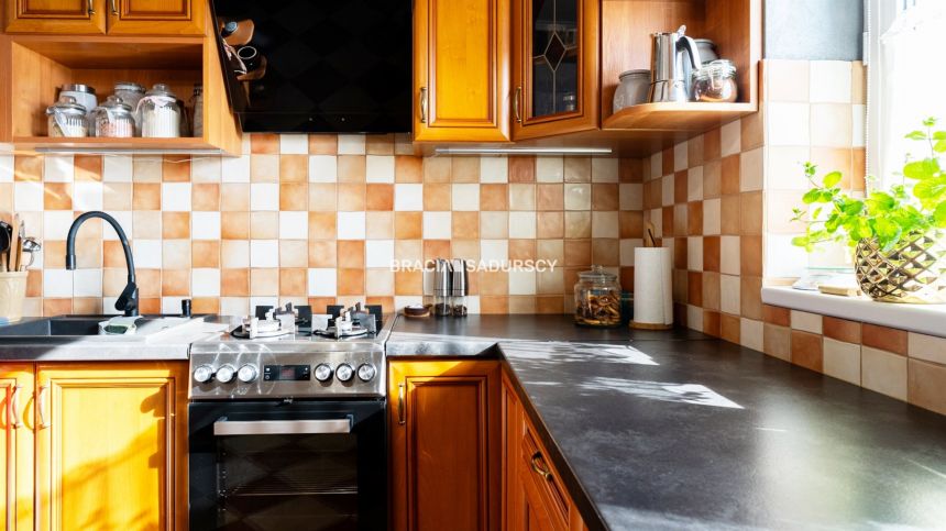 Duże mieszkanie, balkon, ogród,  blisko tramwaj miniaturka 30