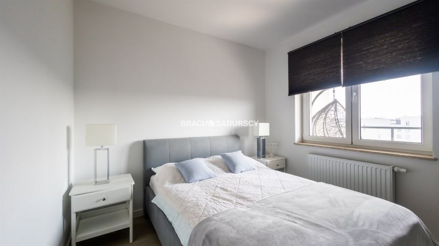 Al. 29 listopada | 2 pok. | duży balkon | nowe miniaturka 25