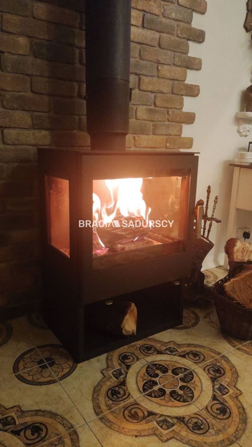 Chronów, gm. Bochnia. Klimatyczny dom z bali miniaturka 9