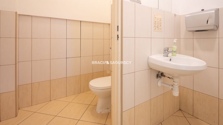 lokal 93m2 parter z witryna wynajem miniaturka 6