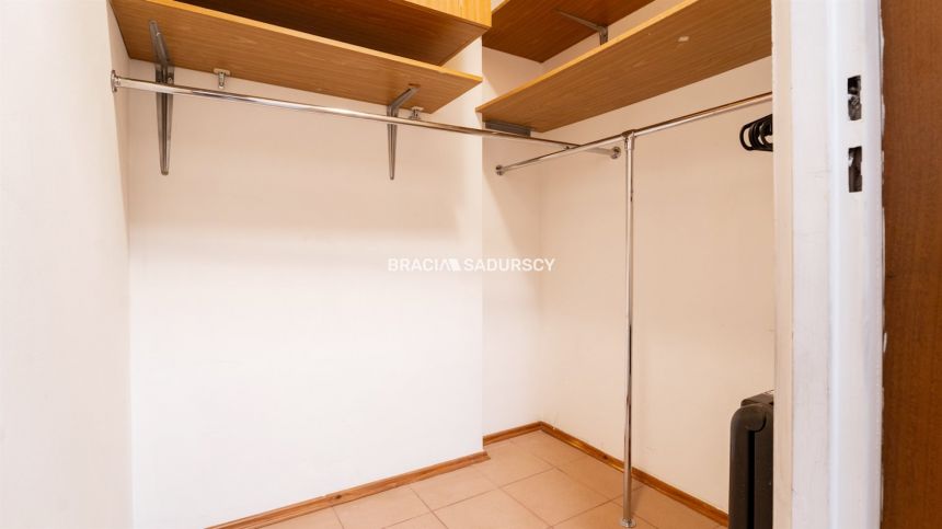 2 pokoje, balkon, Pilotów – nowoczesne i ciche miniaturka 16