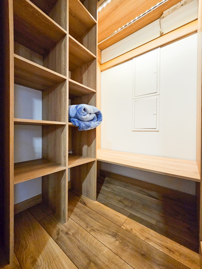 Dolina 3 Stawów, balkon, 3xgaraż, umeblowane! miniaturka 9