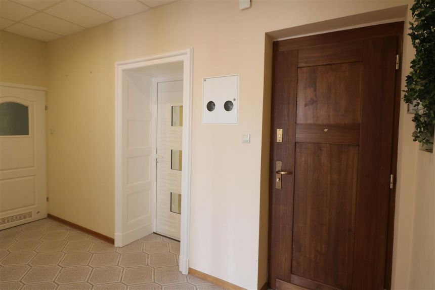 Pokój biurowy w samym sercu Gdyni 15m2 -1100zł-! miniaturka 13