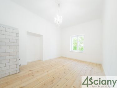 Wyjątkowe mieszkanie w kamienicy blisko metra!
