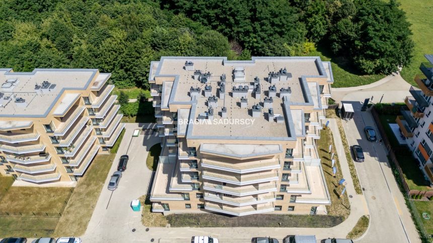 Mieszkanie z Imponującą Wysokością Pomieszczeń! miniaturka 7