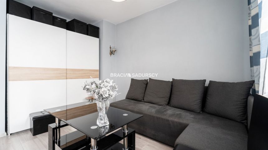 Cisza, widok, balkon,tramwaj - kawalerka miniaturka 16
