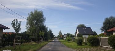 Kwirynów- bardzo ładna działka z mediami.