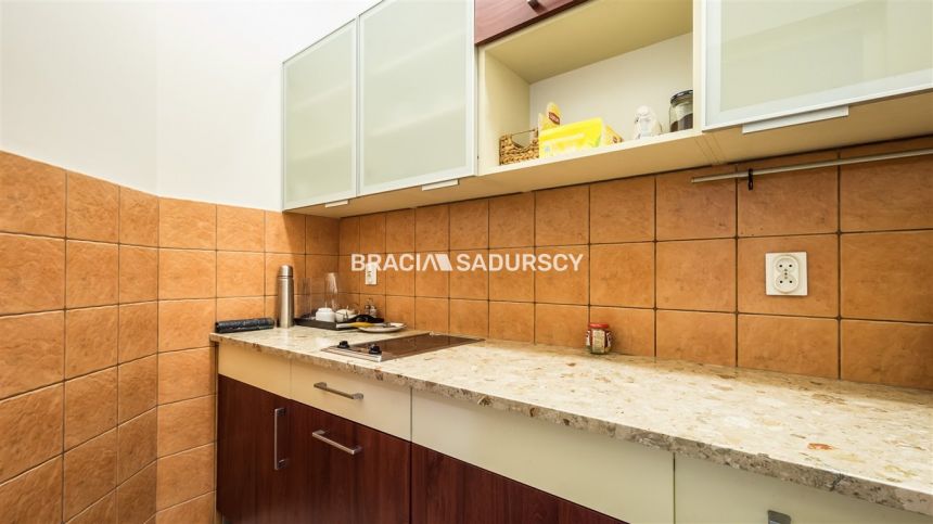 Atrakcyjny lokal w pobliżu Ronda Mogilskiego miniaturka 6