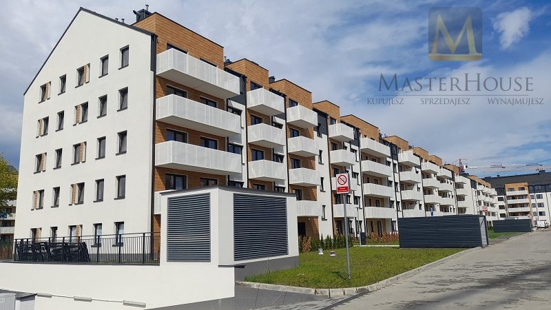 ZAMIESZKAJ NA NARAMOWICACH 3 pokojowe z balkonem - zdjęcie 1