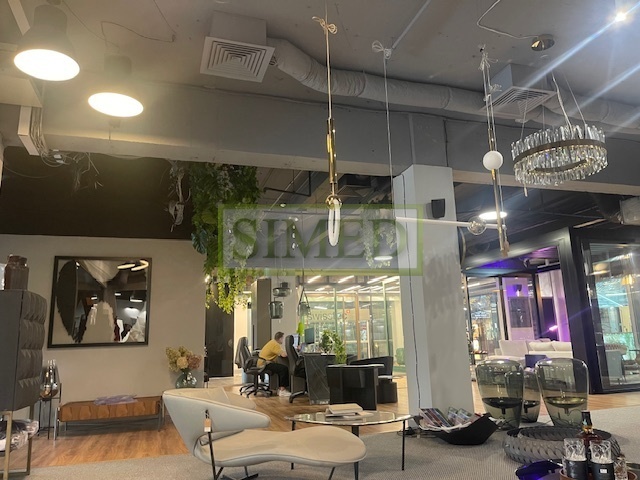 Showroom ,otwarta przestrzeń,przy wejściu ,ochrona miniaturka 5