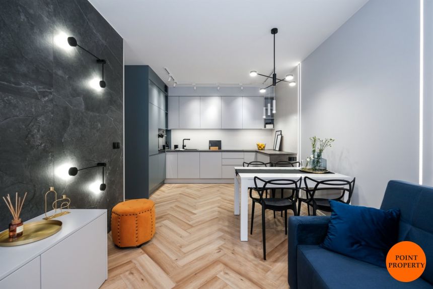 Apartament w centrum miasta, 3 pokoje ! miniaturka 3