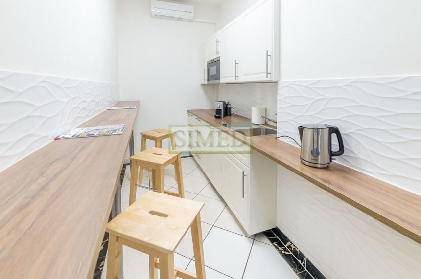 Biurowiec,recepcja,parking ,dostęp24h,ochrona . miniaturka 11