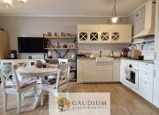 Duże, nowoczesne mieszkanie nad Wisłą, 66,38 m² miniaturka 1