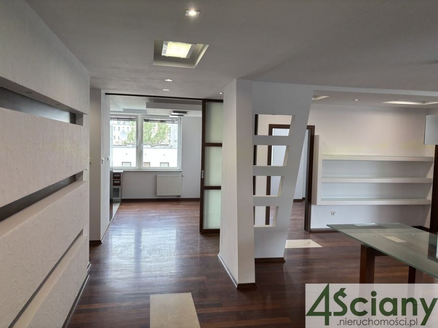 Komfortowy 4-pokojowy apartament na Woli miniaturka 4