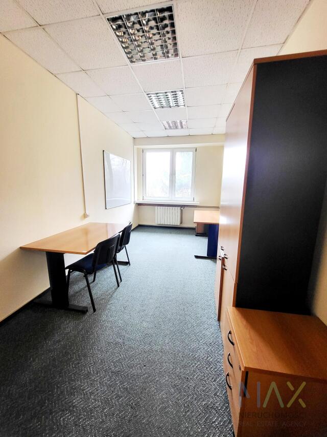 lokal w wyremontowanym biurowcu - zdjęcie 1