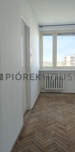 1-pokojowe mieszkanie na Okęciu - zdjęcie 1