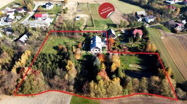 Wolnostojący dom ok. 600 m2