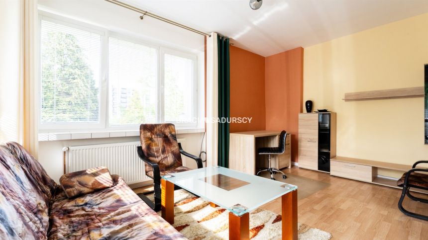 Kraków ul. Lasówka 2 pokoje z klimatem i balkonem miniaturka 6