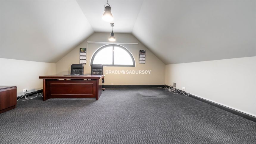 Lokal użytkowy- 340m2, rejon ul. Zakopiańskiej miniaturka 44
